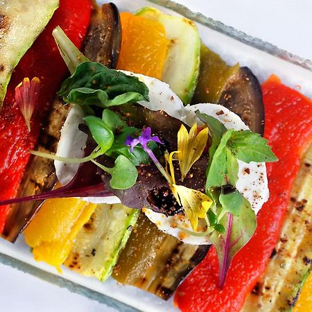 Sun City Hotel - The Gabriel Каир Экстерьер фото A grilled vegetable salad