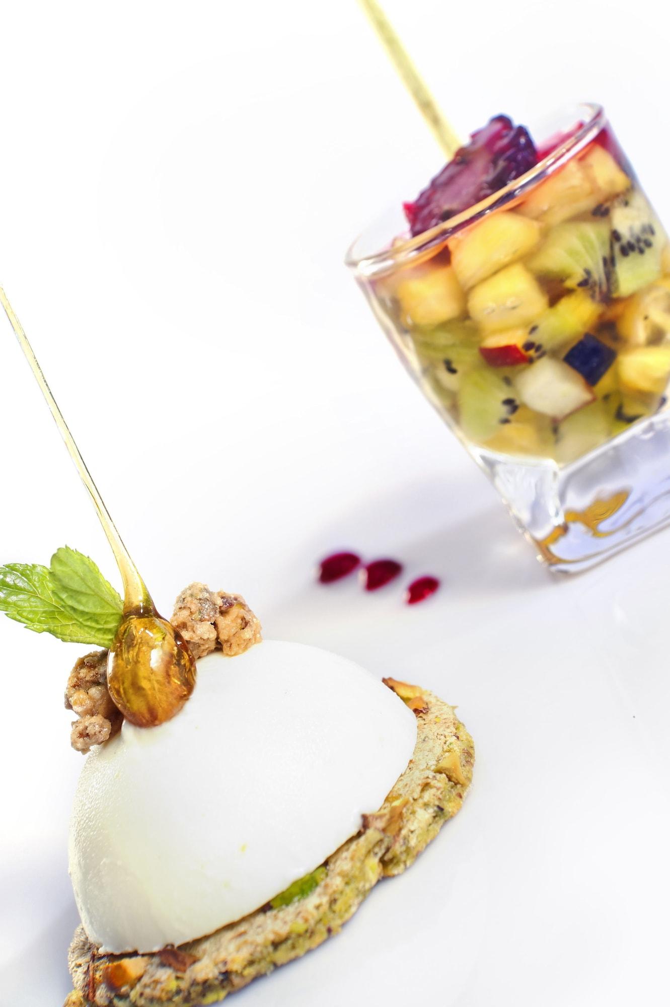 Sun City Hotel - The Gabriel Каир Экстерьер фото A fruit salad