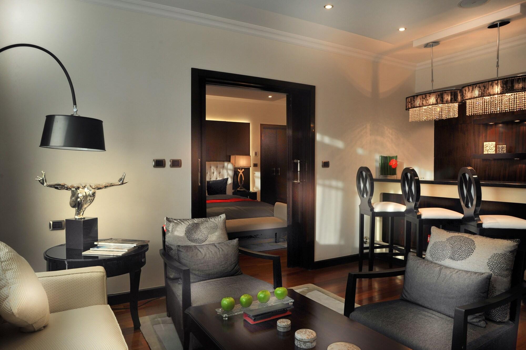 Sun City Hotel - The Gabriel Каир Экстерьер фото A suite at the Mandarin Oriental, London