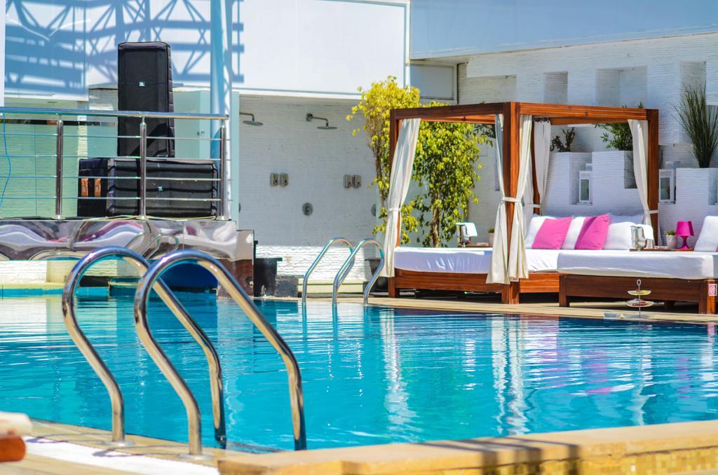 Sun City Hotel - The Gabriel Каир Экстерьер фото The pool at the W South Beach