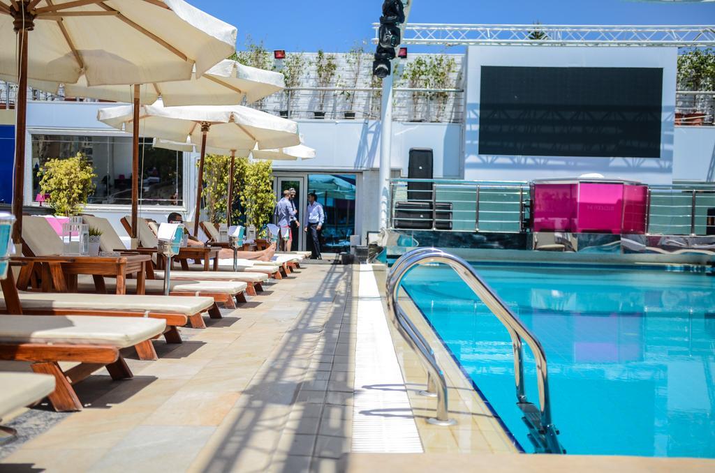 Sun City Hotel - The Gabriel Каир Экстерьер фото The pool at the Wynn